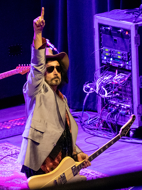 Mike Campbell and the Dirty Knobs - Roxian Theatre - 9/4/22 - Iron City ...